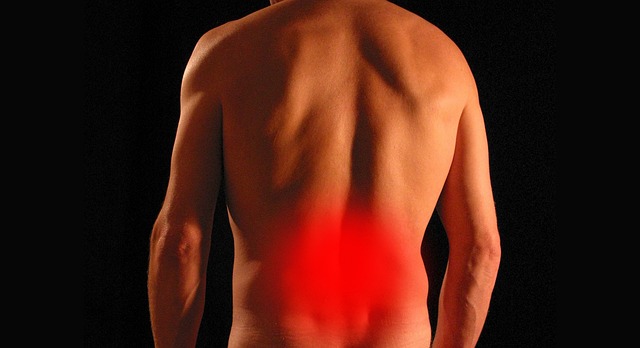simple tips on how to deal with back pain 1